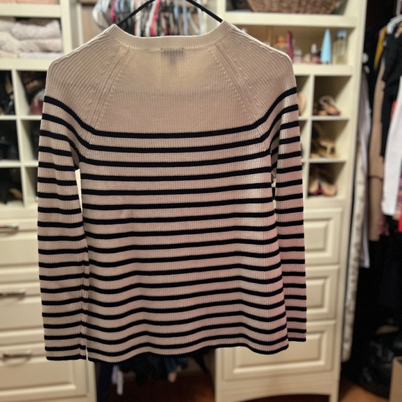 Talbots, Size Petite P, Blue and cream sweater with gold buttons - Picture 3 of 4